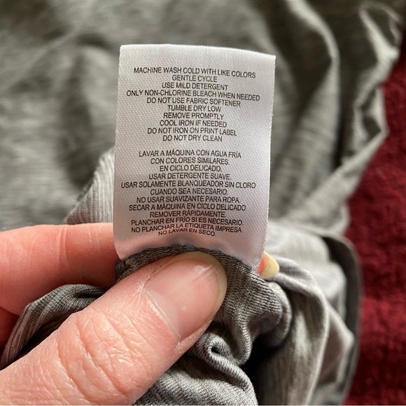 32 degrees ladies short sleeve scoop neck gray tee - Picture 3 of 4